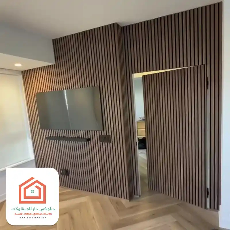 خشب بي في سي